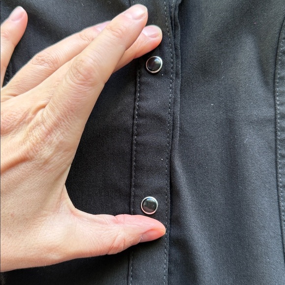 Silence + Noise Short Sleeve Snap Button Shirt - Picture 7 of 11